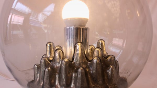 Lampe à poser dans le style de Toni Zuccheri avec sa série "Stalactites" pour VeArt. Circa fin 1960.