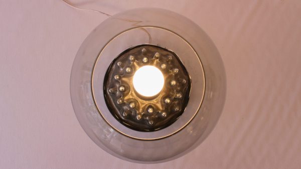 Lampe à poser dans le style de Toni Zuccheri avec sa série "Stalactites" pour VeArt. Circa fin 1960.