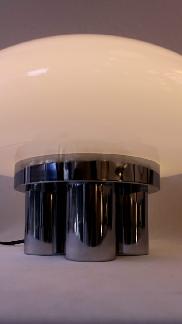 Lampe de table Mimosa, Circa 1970.