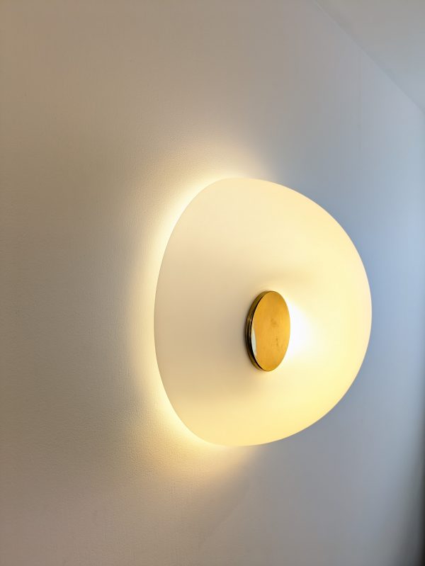 Brass and white opaline flush wall or ceiling light, Murano 1970 - Image 2
